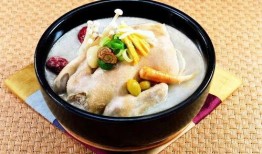 娱乐吃瓜酱鸡汤视频播放,揭秘热门视频背后的暖心鸡汤